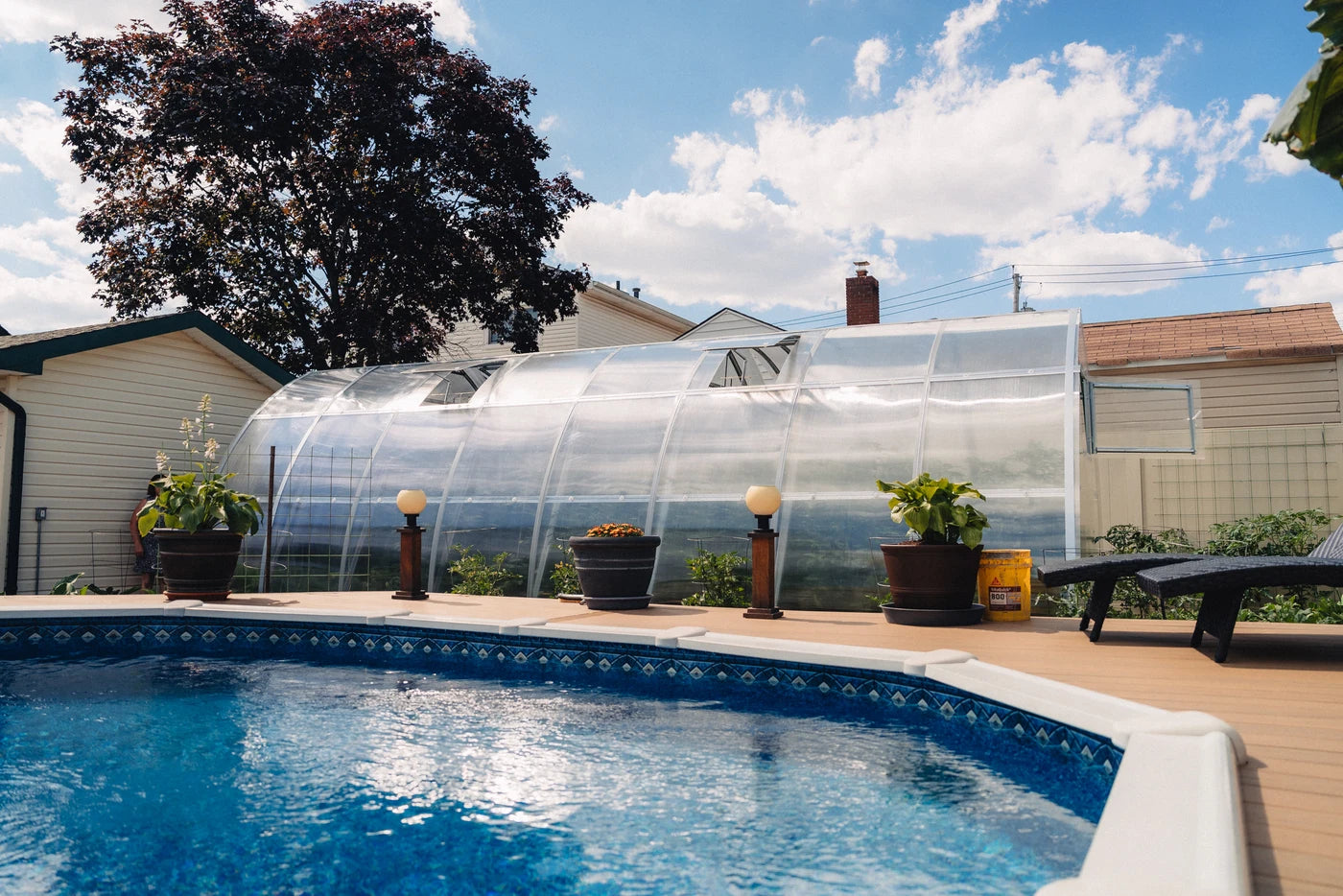 World's most popular polycarbonate greenhouse